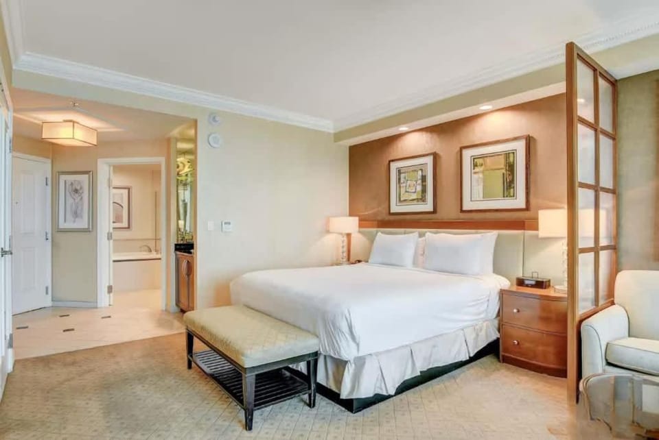 MGM Signature 1BR Condo with Strip & Pool Views Apartment in Las Vegas Strip