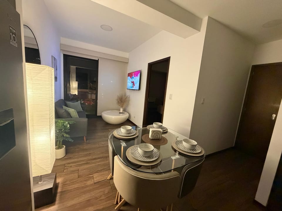 Apartment in zone 10 with Pool & Gym Apartment in Guatemala City