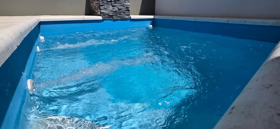 Hot Tub, Swimming pool, Swimming pool