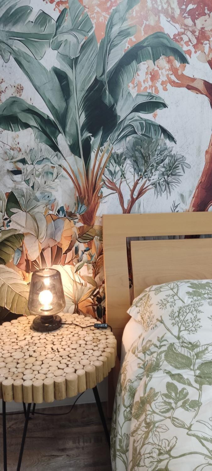 Cheltenham town centre with parking space House in Cheltenham