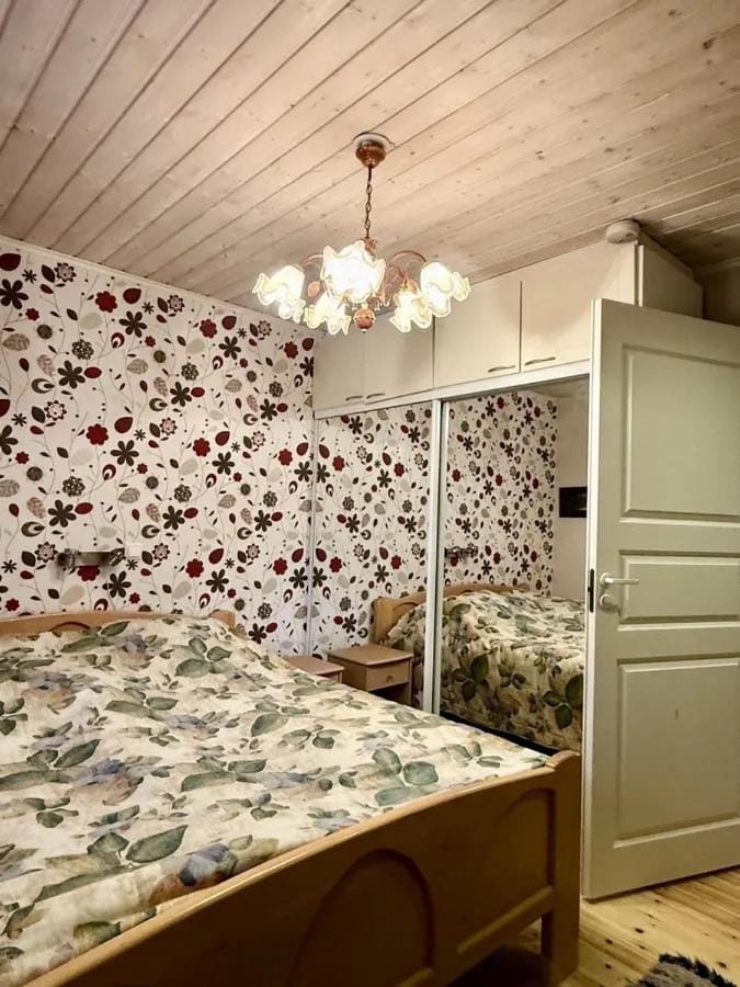 Sopiva Mökki Lähellä Tuurin Kyläkauppaa House in Finland