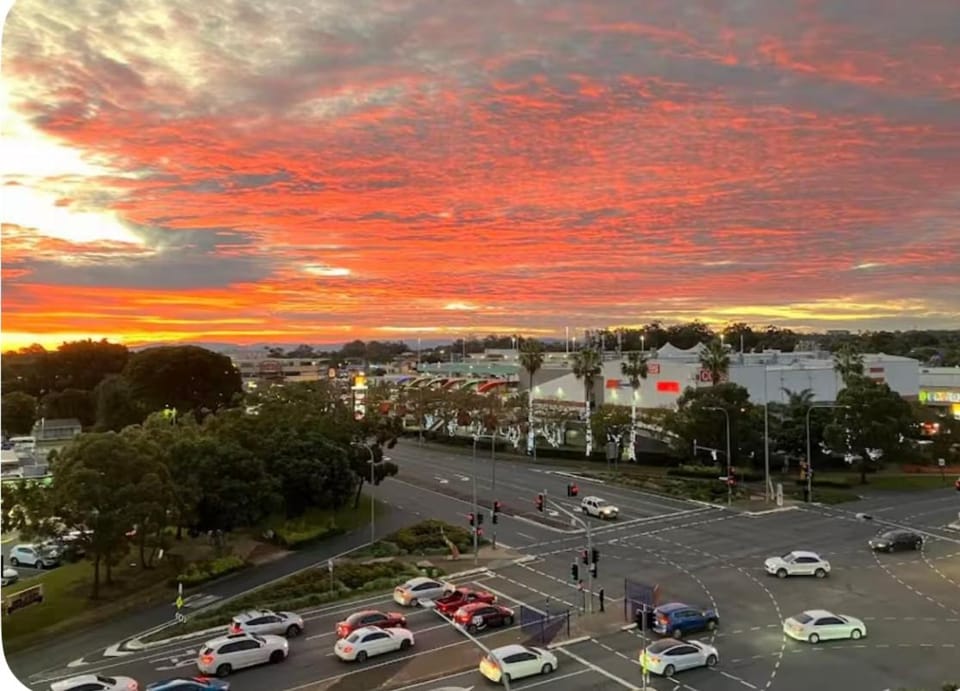 Mains Rd only share bathroom with one room M3 Vacation rental in Brisbane