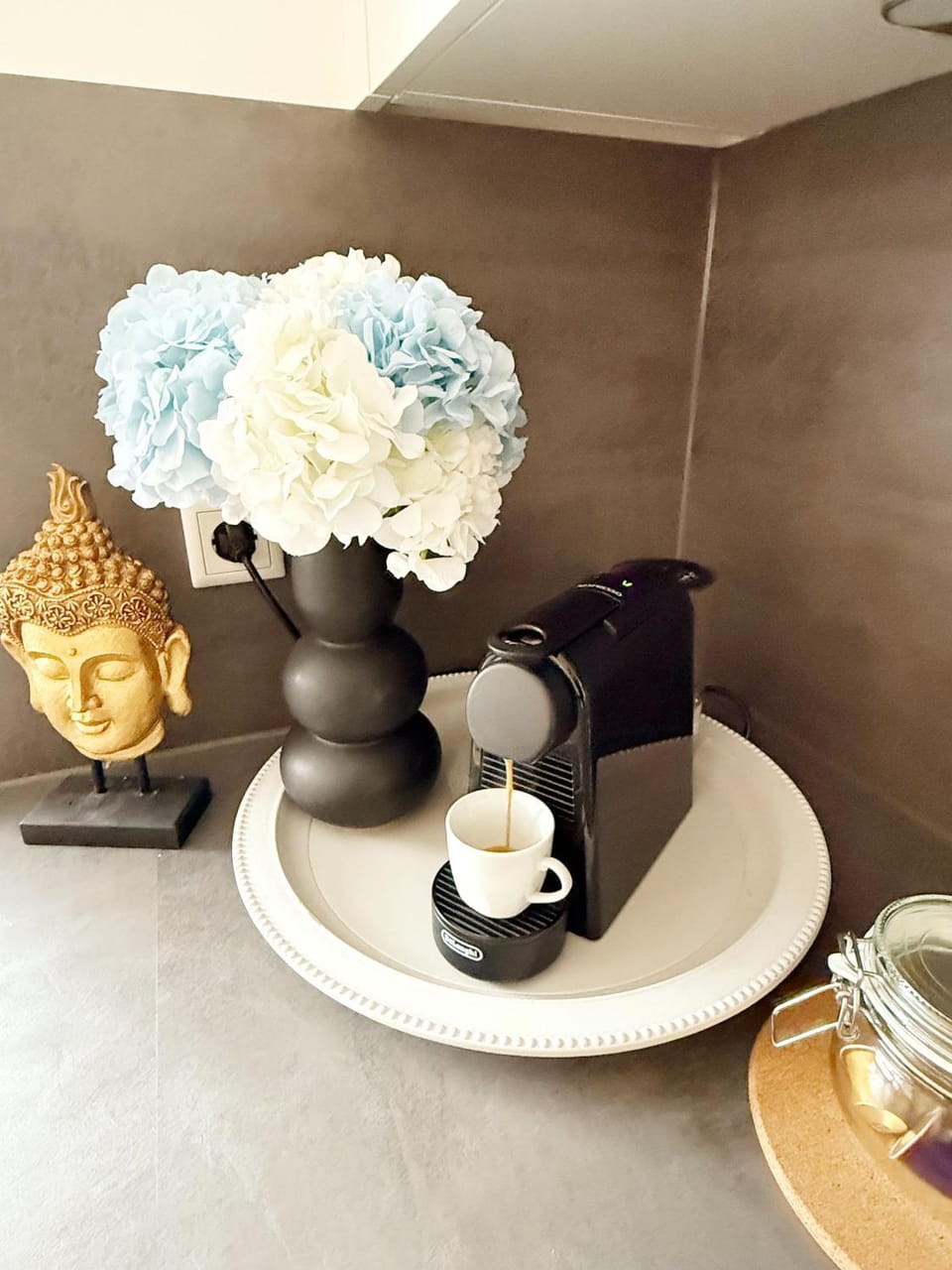 Coffee/tea facilities, Kitchen or kitchenette, Food and drinks, Food
