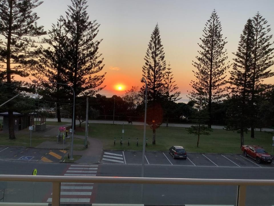 Burleigh Heads Oceanfront Retreat Apartment in Burleigh Heads