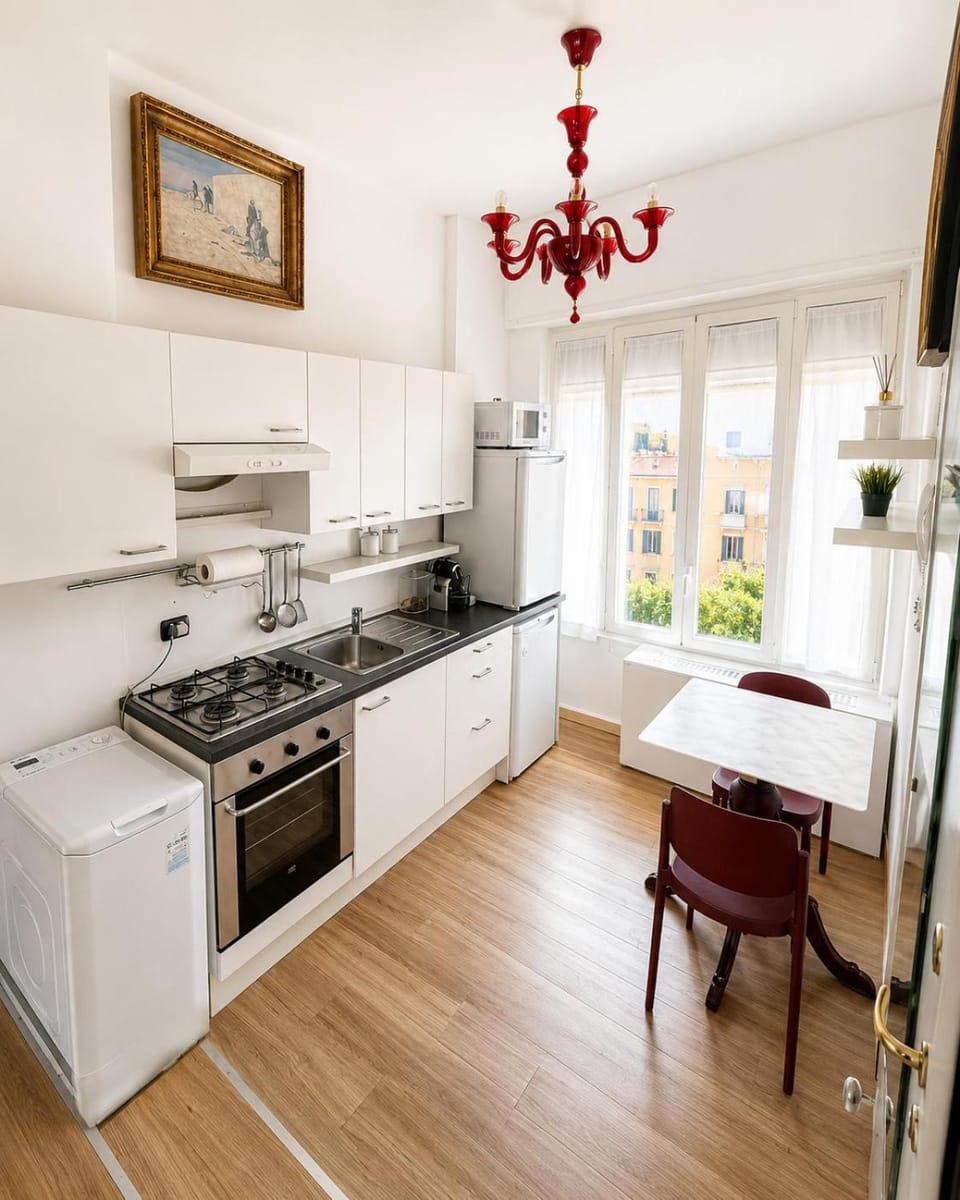 Kitchen or kitchenette