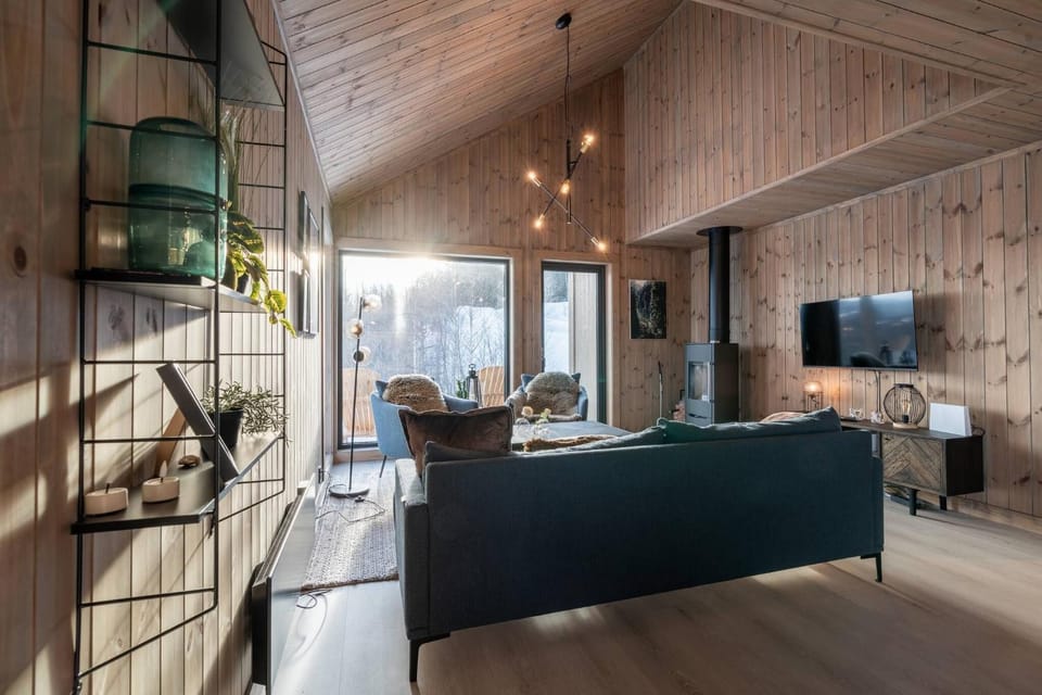 Cozy Family Cabin Ski centre, shuttle bus Cabin in Viken, Norway