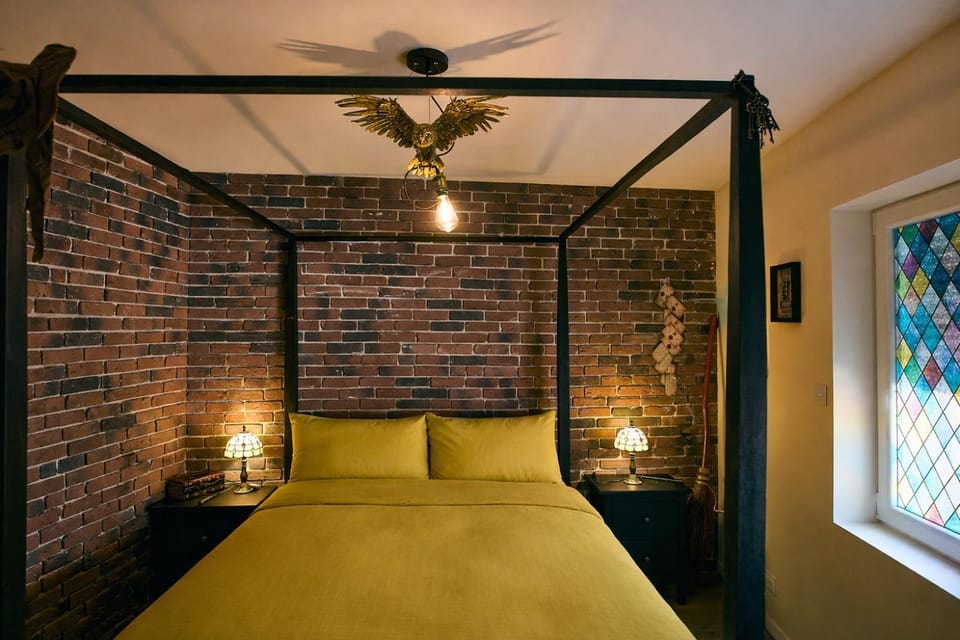 Photo of the whole room, Decorative detail, Bedroom