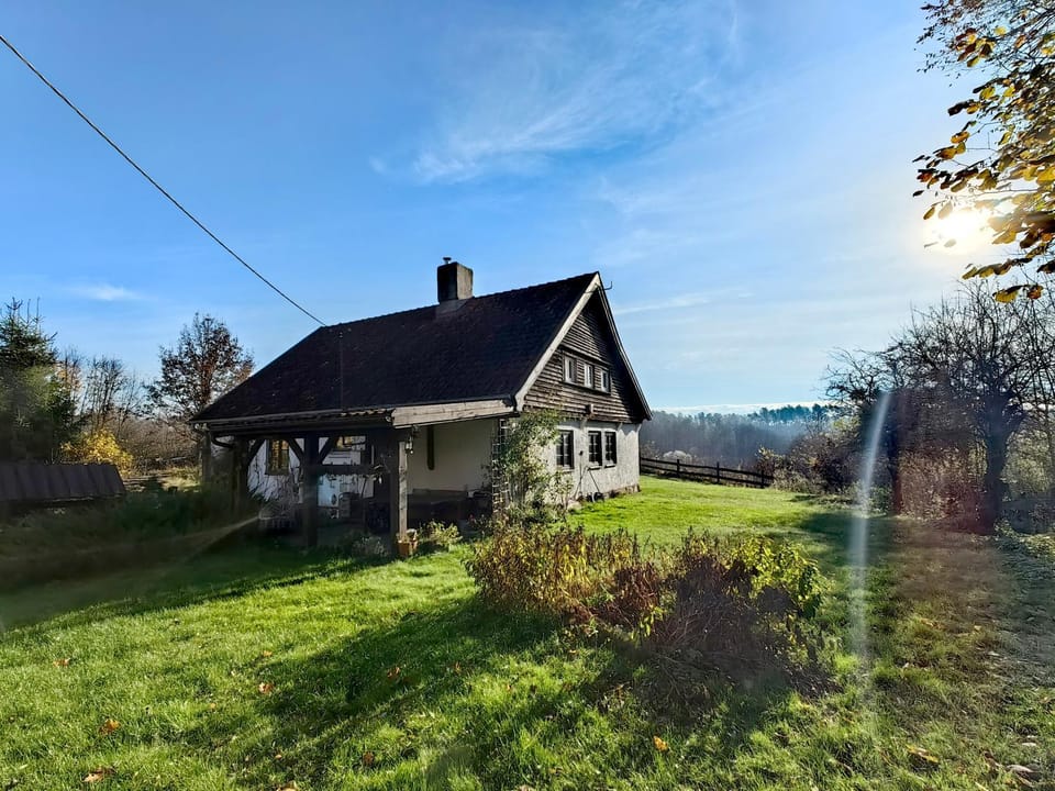 Property building, Day, Natural landscape, Garden, Garden view