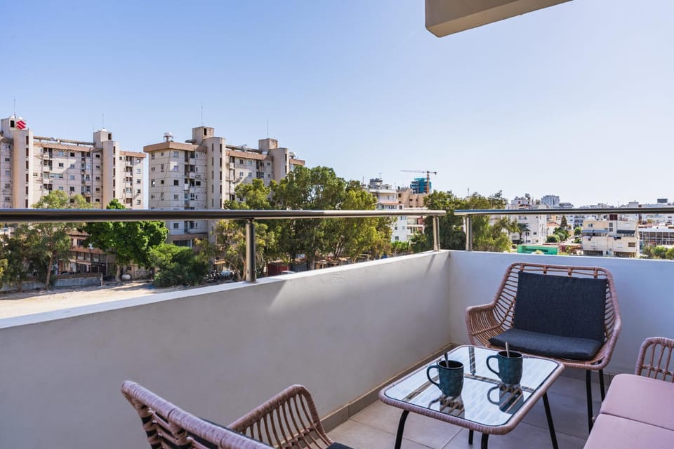 Patio, Day, Balcony/Terrace, Living room