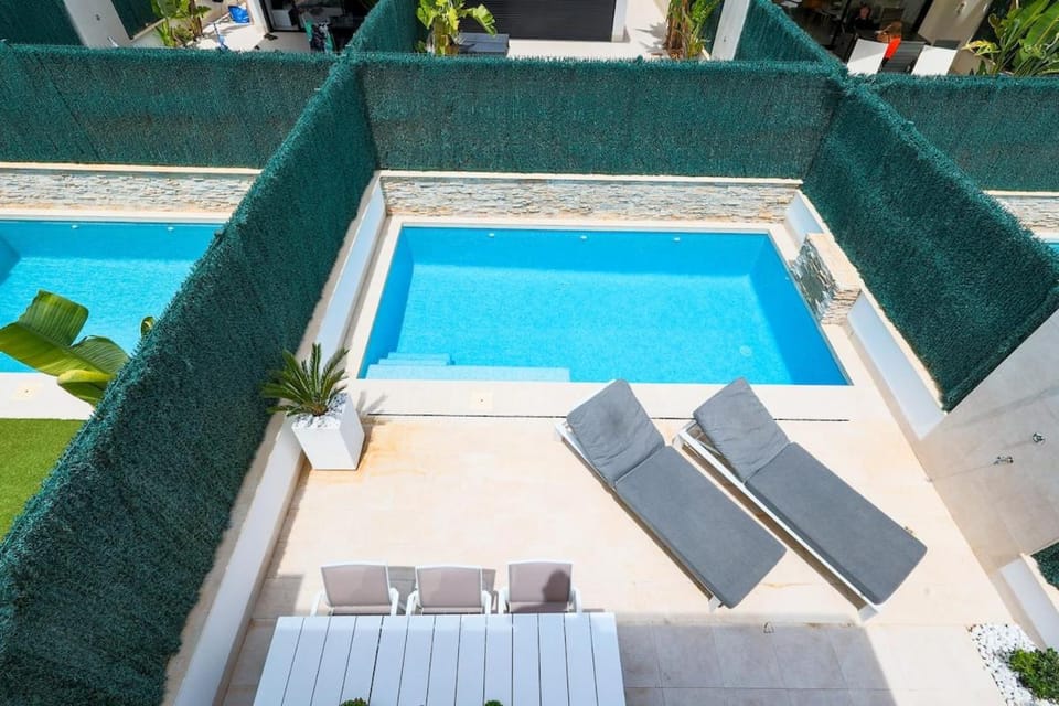 Pool view, Swimming pool