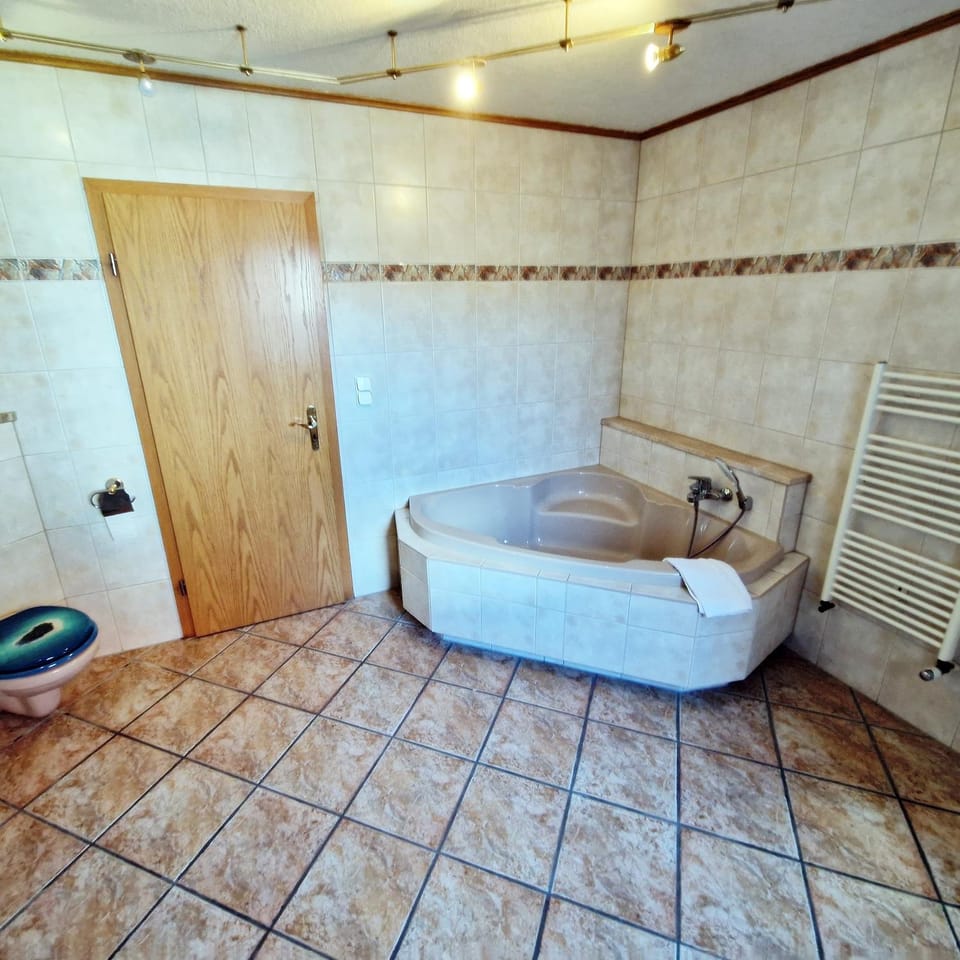 Bathroom, Bath
