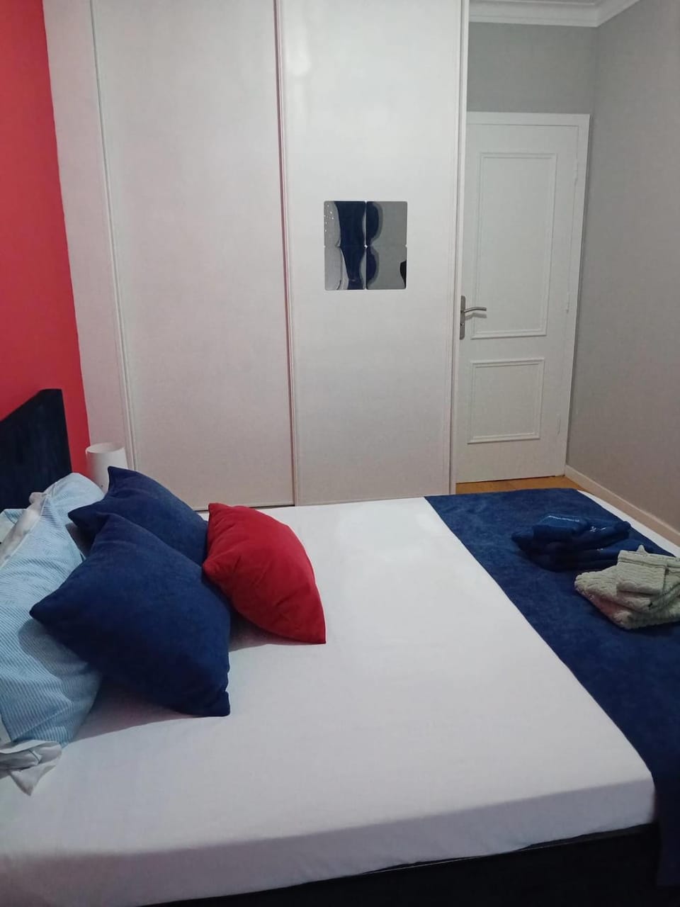 Bed, Bedroom, towels, wardrobe