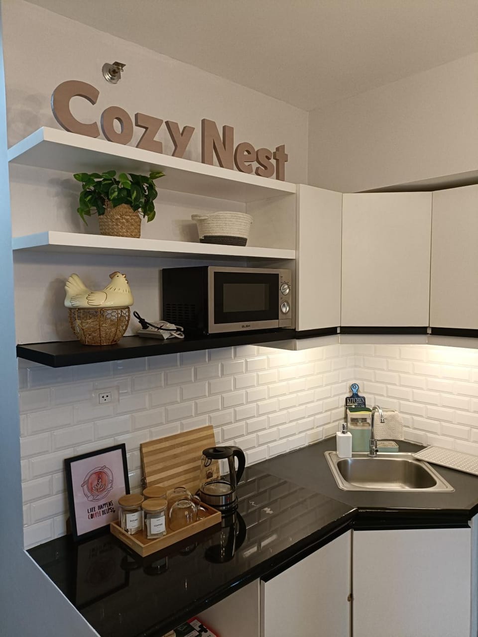 Kitchen or kitchenette, minibar, Internal: Not applicable to any particular room