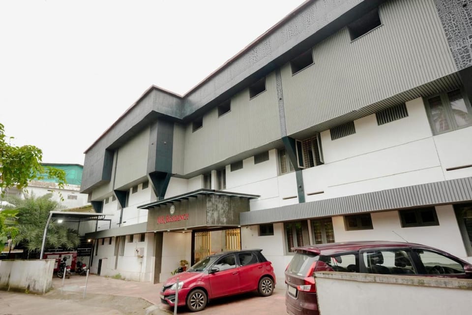 Property building, Parking