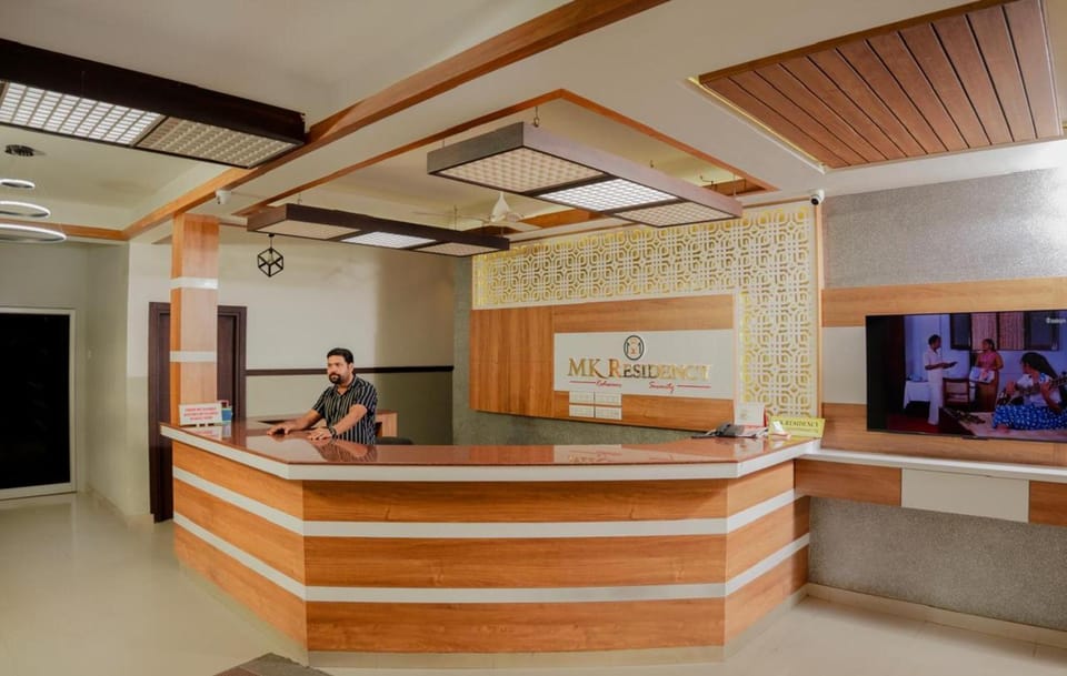 People, Lobby or reception, group of guests
