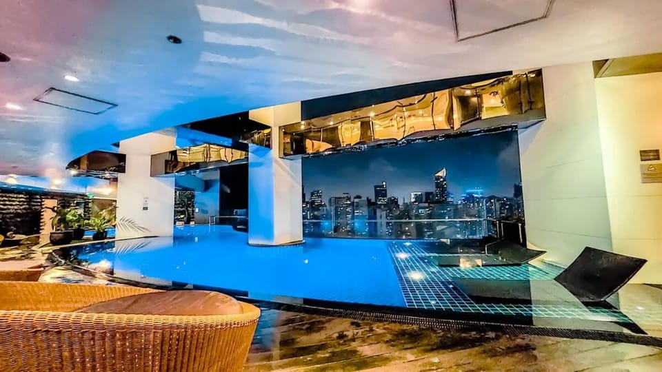 Seating area, Pool view, Swimming pool, Swimming pool