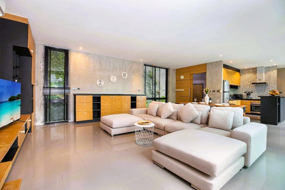 TV and multimedia, Kitchen or kitchenette, Living room, Seating area, Dining area, Evening entertainment