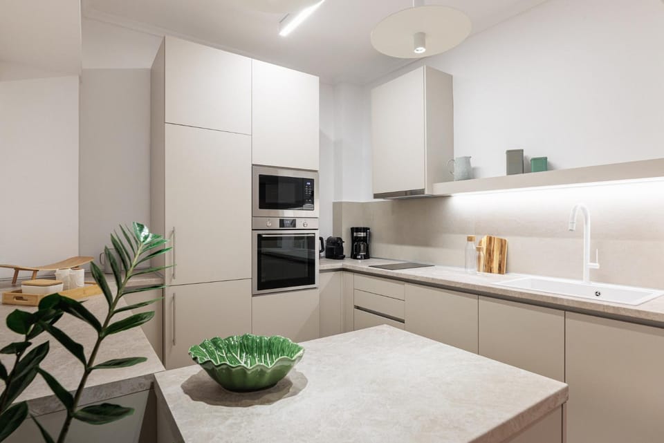 Kitchen or kitchenette, oven, stove