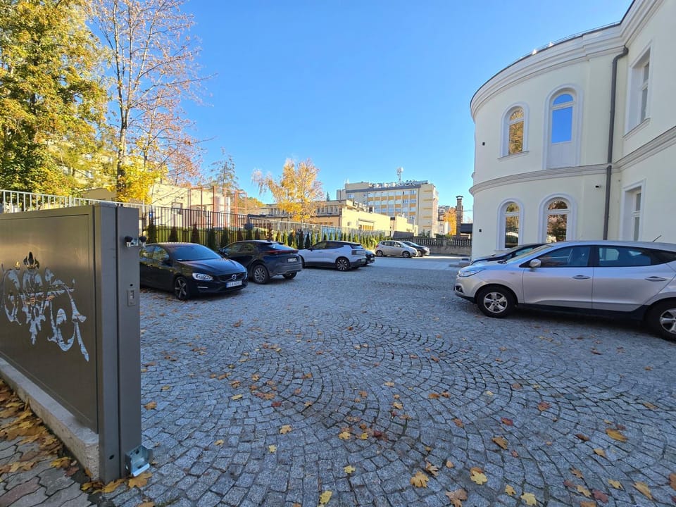 Apartament Pałac Tryllingów Apartment in Poland
