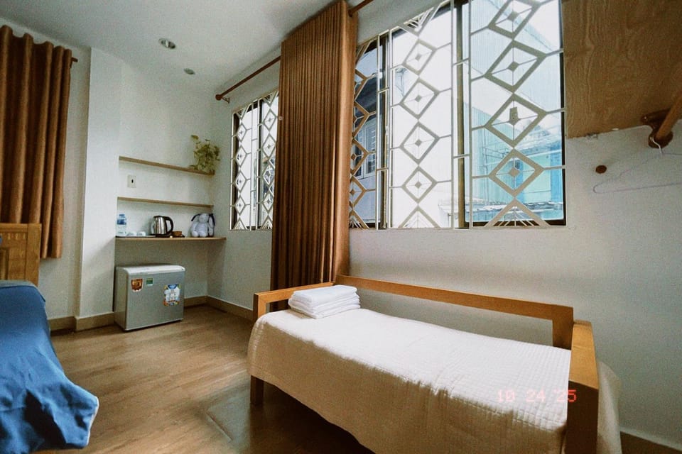 Kitchen or kitchenette, Seating area