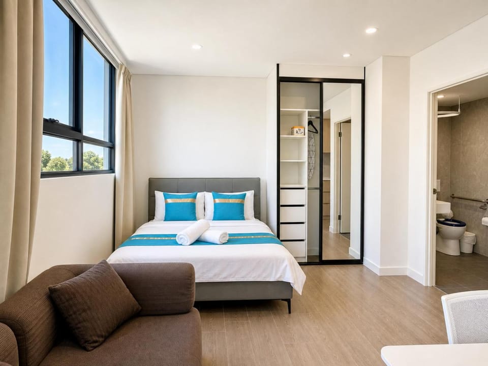 Granville Studio Ensuite toilet and kitchen Apartment in Sydney