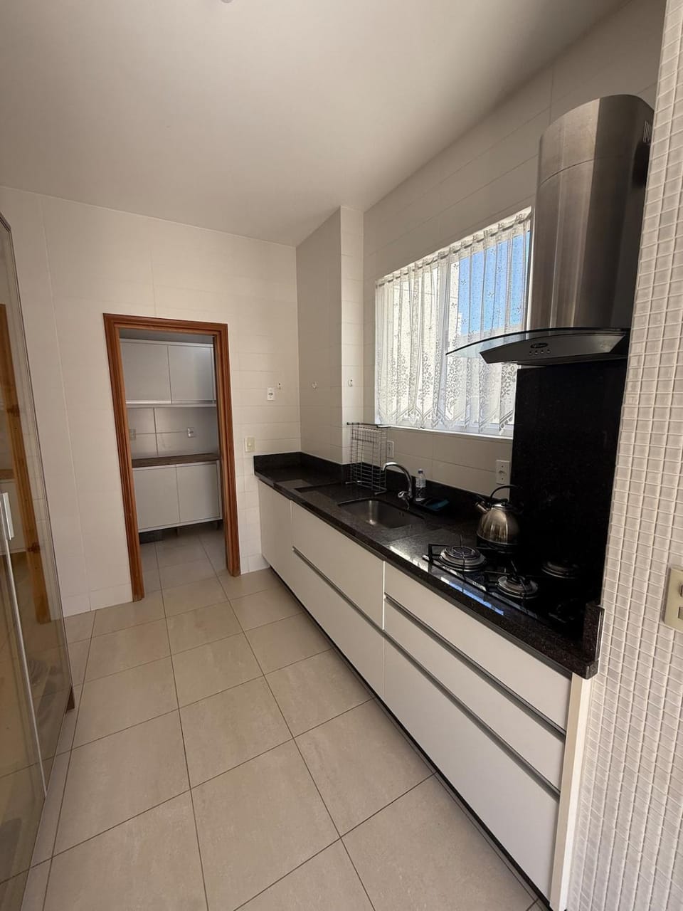 Kitchen or kitchenette, pet friendly, stove