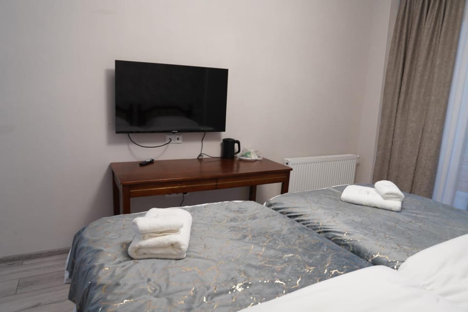 TV and multimedia, Photo of the whole room