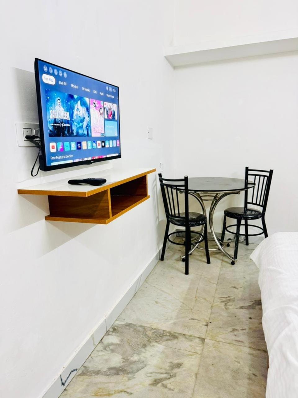 TV and multimedia, Dining area