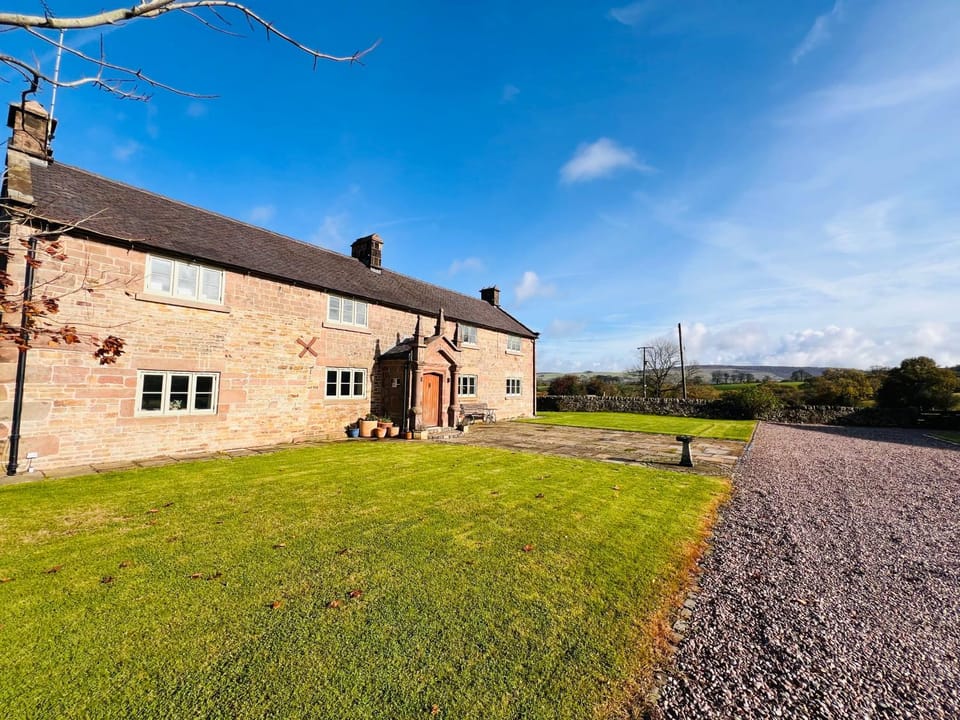 Property building, Spring, Natural landscape, Garden view