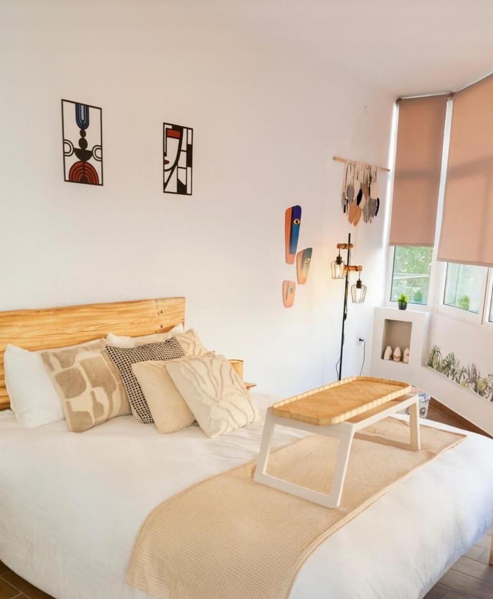 Bed, Photo of the whole room