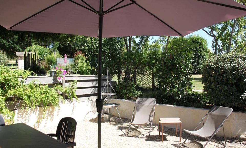 Domaine d'Aurel Le Tillou - La Bichonnière - Le Pigeonnier - La Prairie Apartment in Occitanie