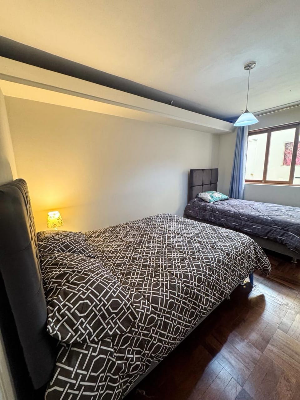 Miraflores, habitación Triple en apartamento compartido Vacation rental in Miraflores