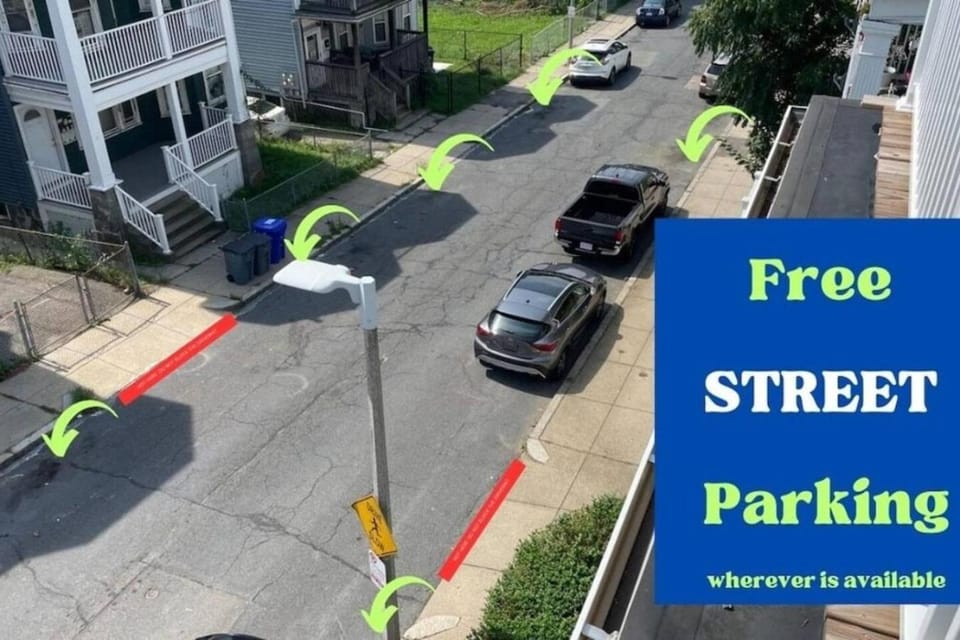HomeStay in Boston West Bellflower Street Bed and Breakfast in South Boston