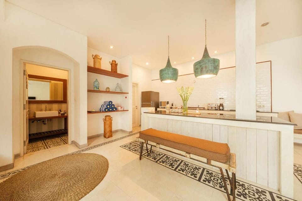 Kitchen or kitchenette, Seating area