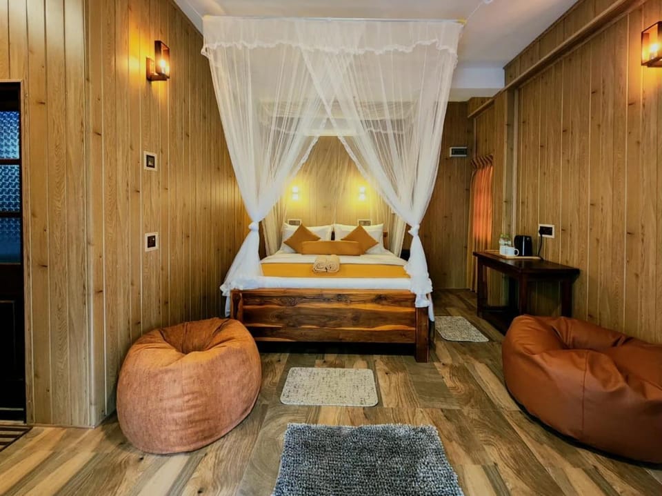 Seating area, Bedroom