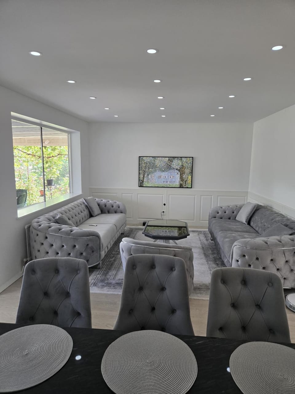 Stunning luxurious house with a beutiful botanical garden House in Huddinge