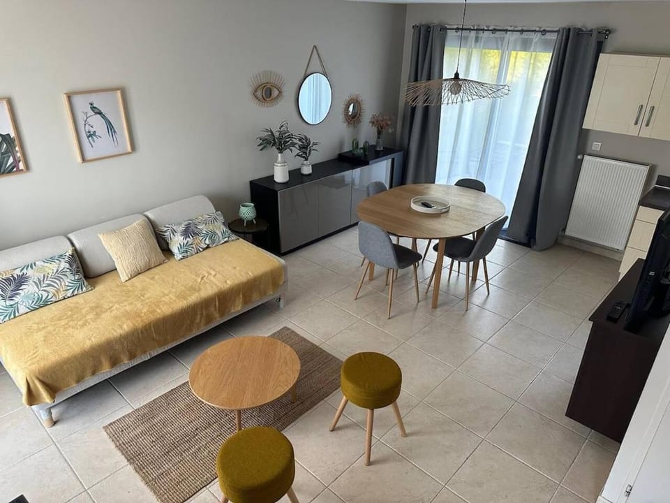 Les Alois 10 min to Disneyland Apartment in Île-de-France