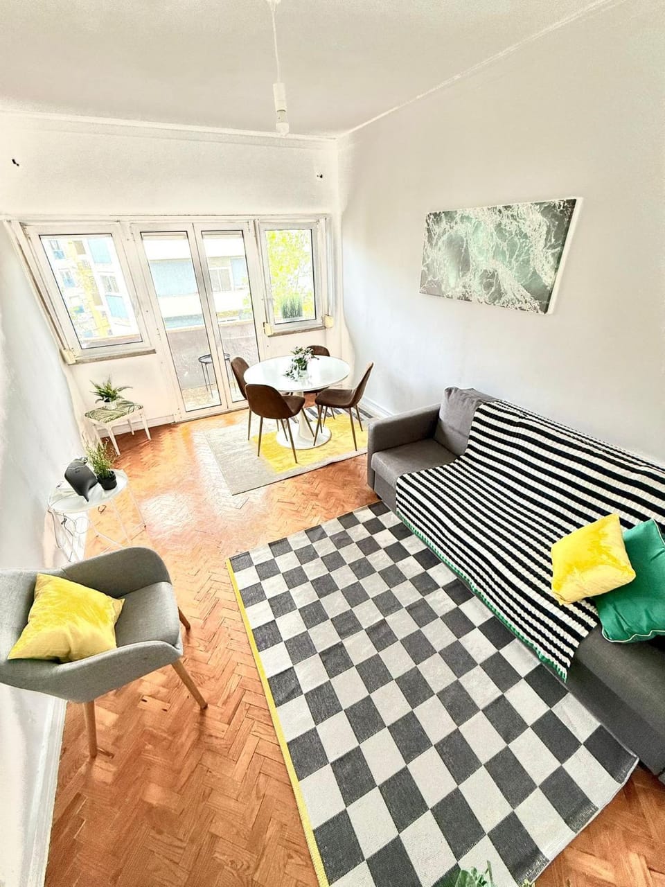 Living room, Seating area, Dining area