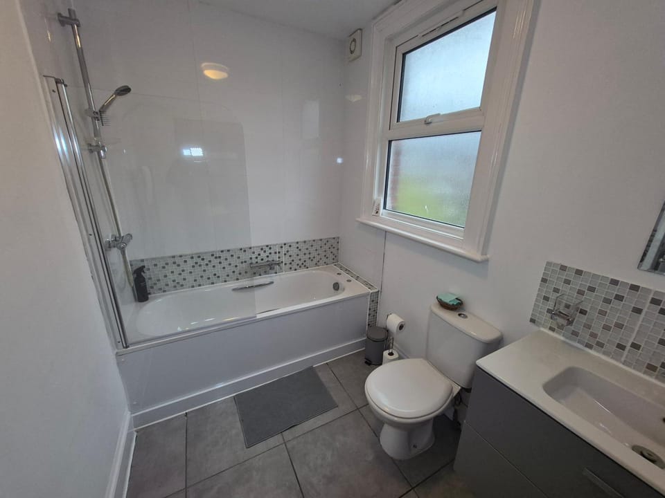 Toilet, Bathroom, Bath