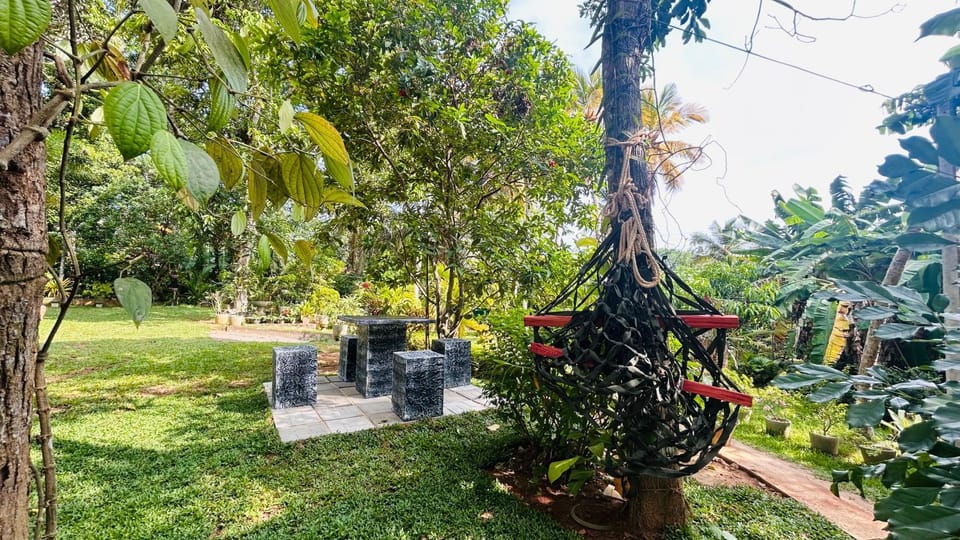 Casamia - Relaxing Cozy Guest Room Hiriketiya Bed and Breakfast in Tangalle