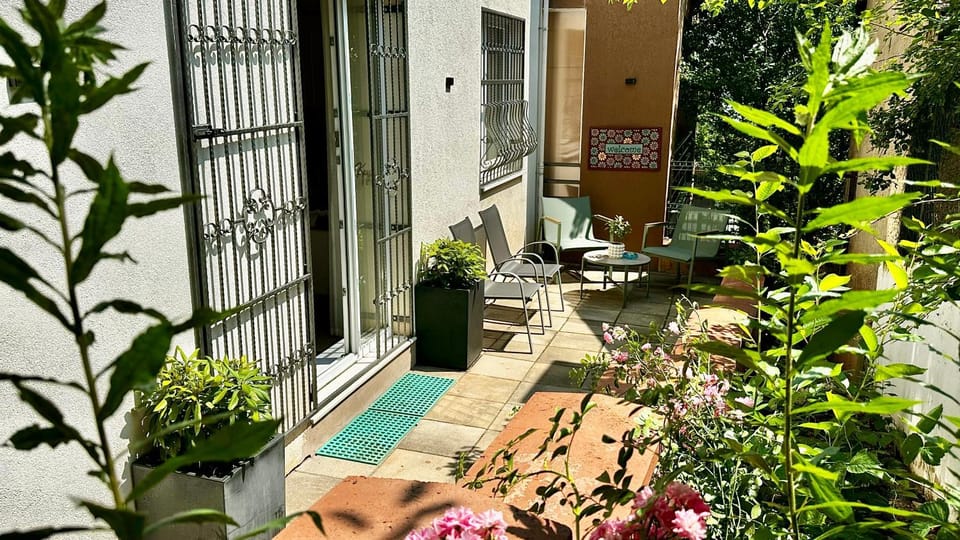 Patio, Garden, Balcony/Terrace, sunbed