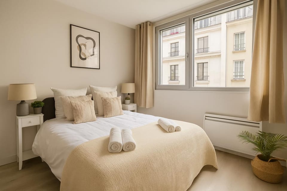 Bed, Photo of the whole room