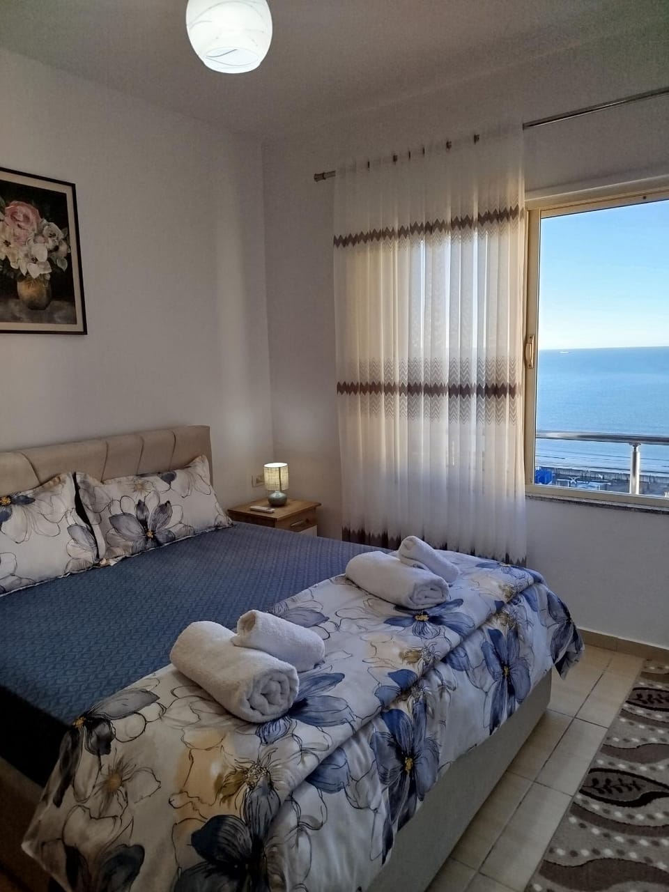 Bed, Bedroom, Sea view, towels
