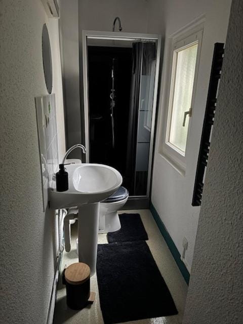 Toilet, Bathroom