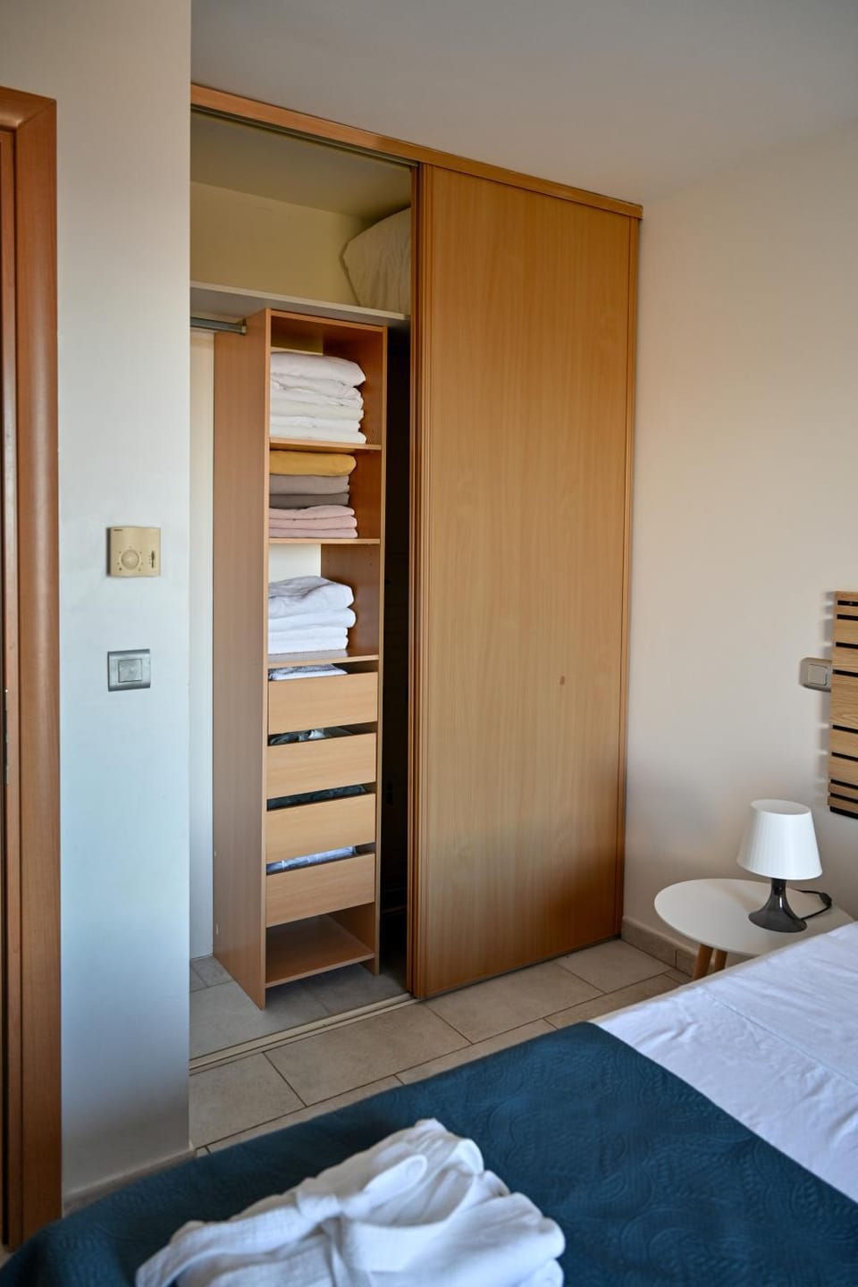 Bedroom, wardrobe