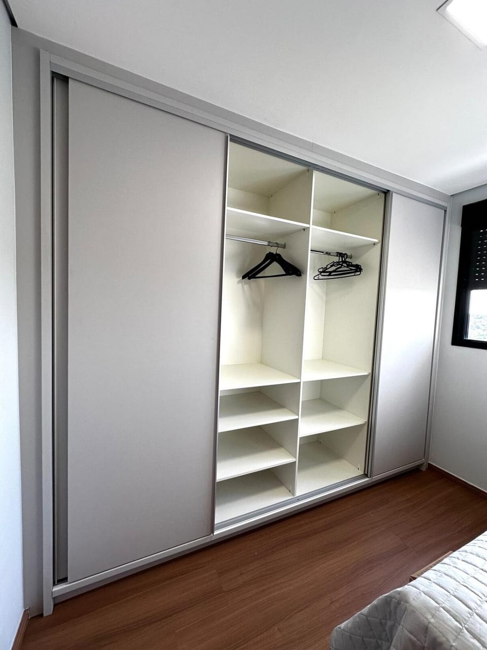 Apto Moderno com 2 quartos em Londrina Apartment in Londrina