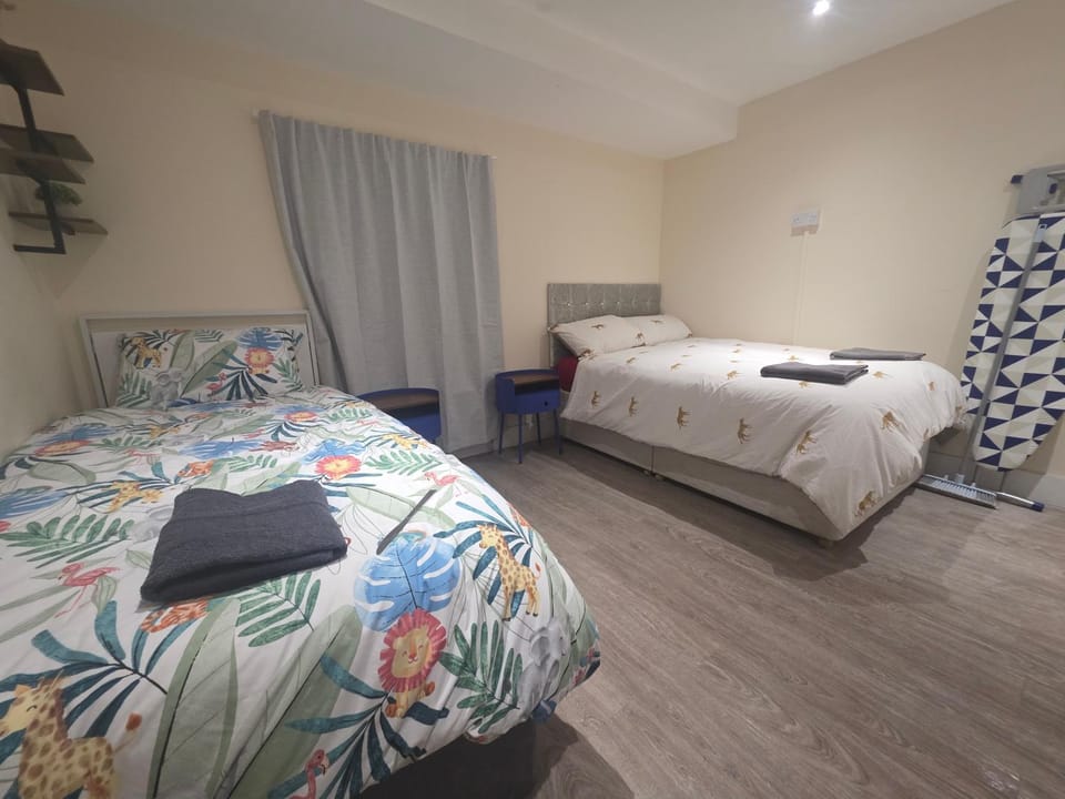 Stylish Ensuite Room in Peckham Easy Access to Central London Vacation rental in London Borough of Southwark