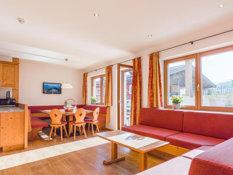 Living room, Seating area, Dining area