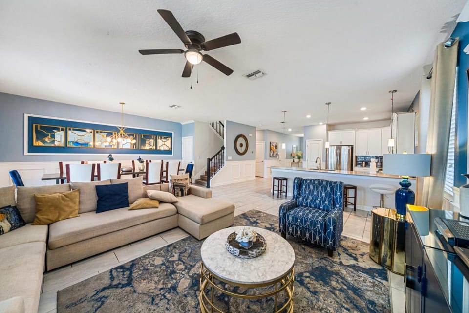 Spacious 8-Bedroom Retreat with Private Pool near Orlando Attractions Villa in Four Corners