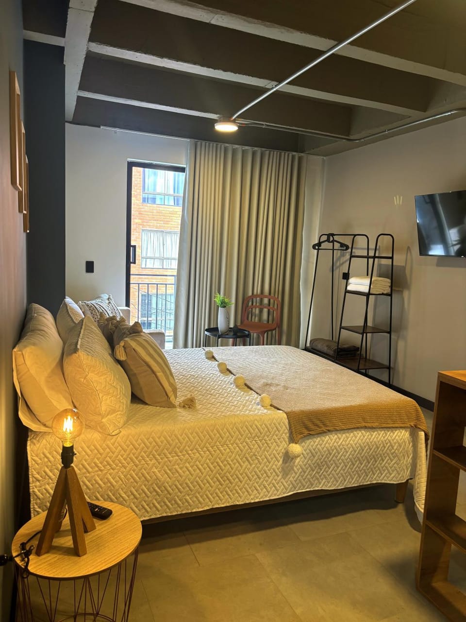 Photo of the whole room
